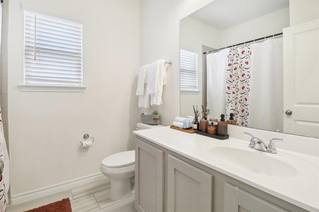 Brook Mdw - Residential