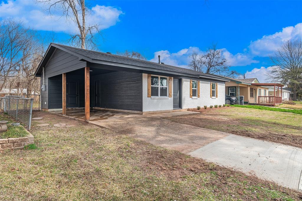 Swan Lake - Residential