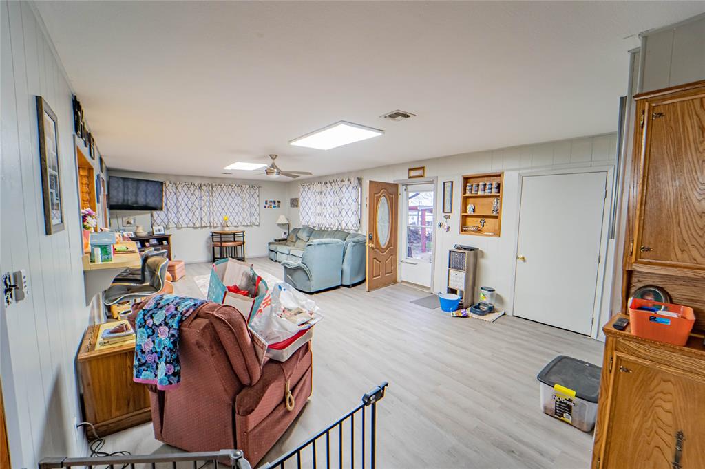 TE&L - Commercial Sale