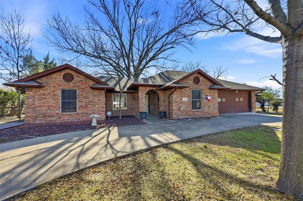 Photo of 117 W Gantt Street, Princeton, TX 75407 (MLS # 21157114)