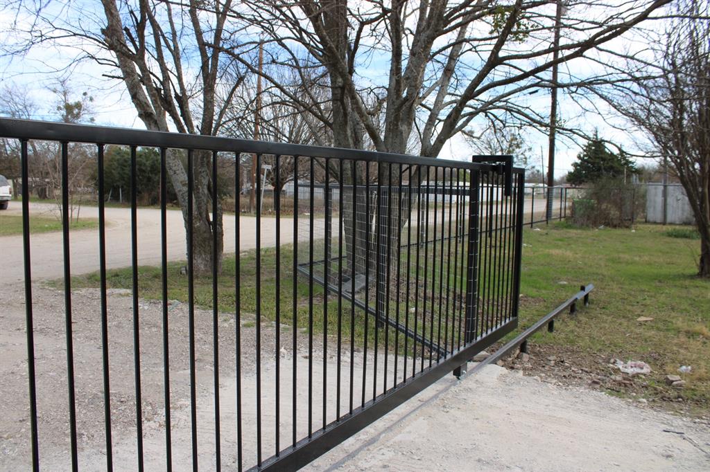 4059 Private Road 2280