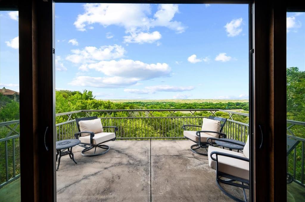 200 Falcon Ridge