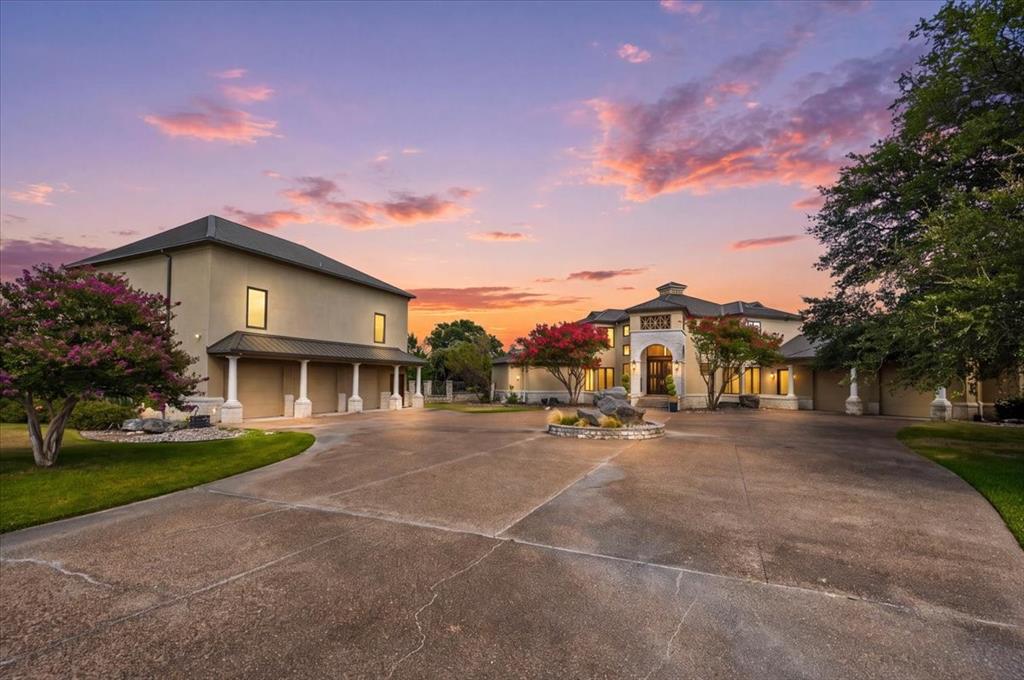 200 Falcon Ridge
