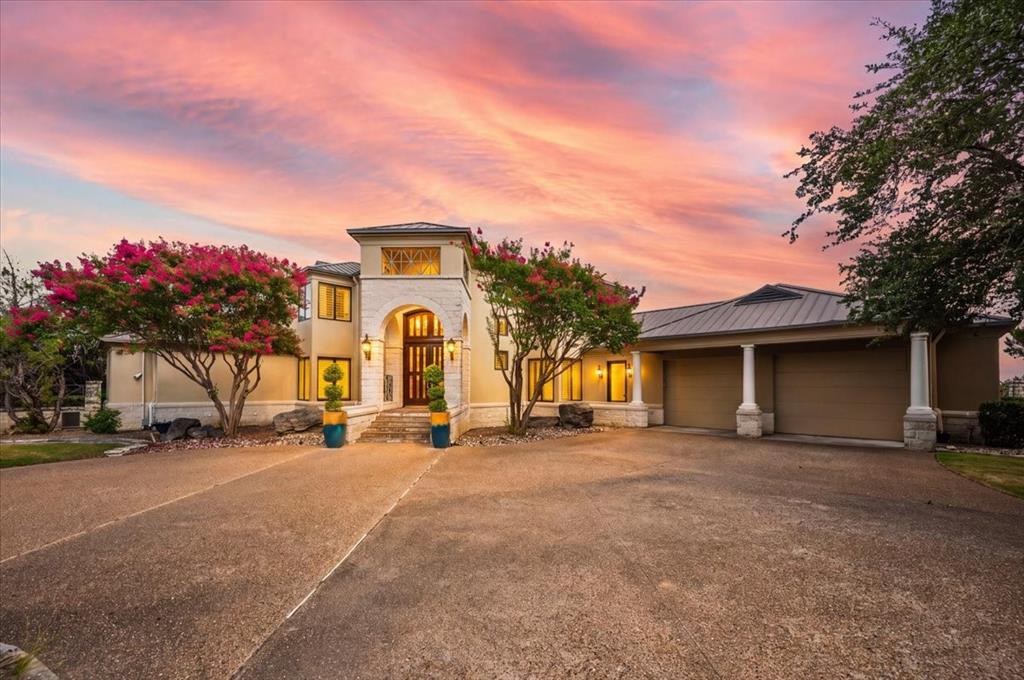 200 Falcon Ridge