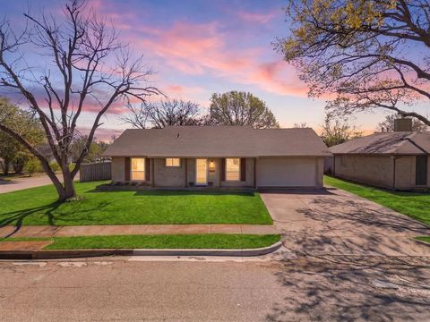 402 Birchwood Drive Garland TX 75043
