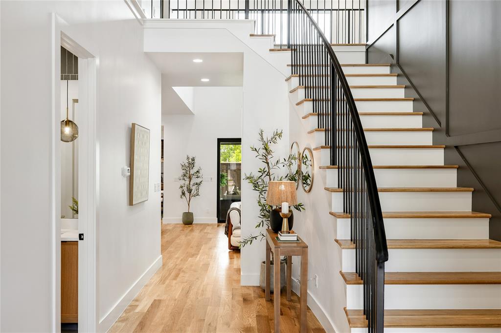 3884 Cortez Drive