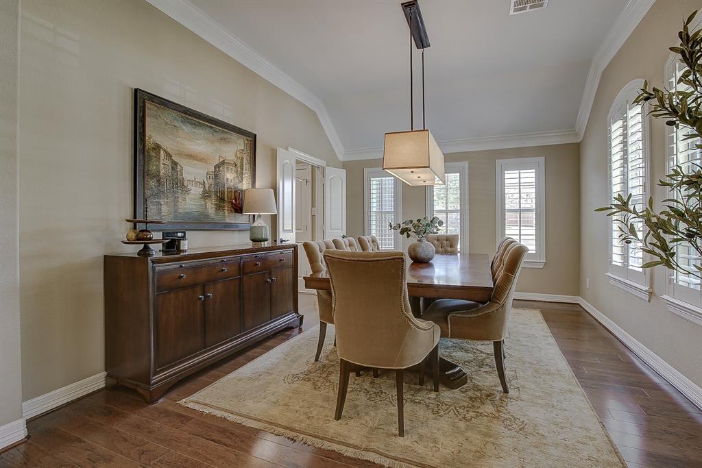 7822 Glencrest Drive