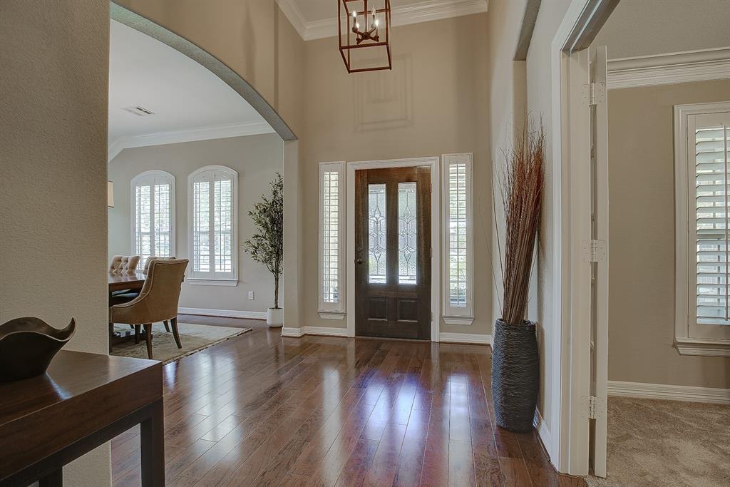 7822 Glencrest Drive