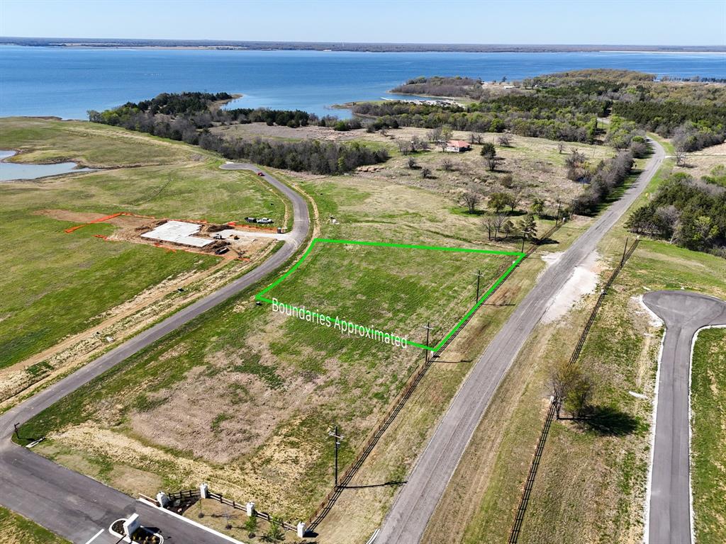 532 LAKESHORE Terrace