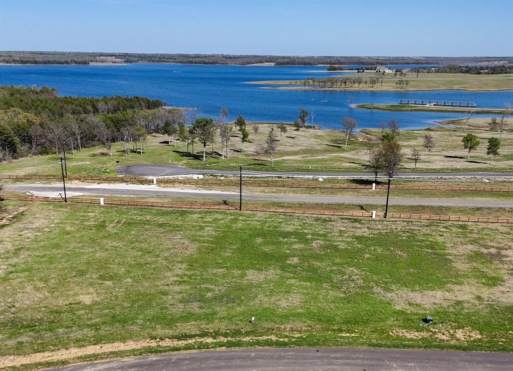 532 LAKESHORE Terrace