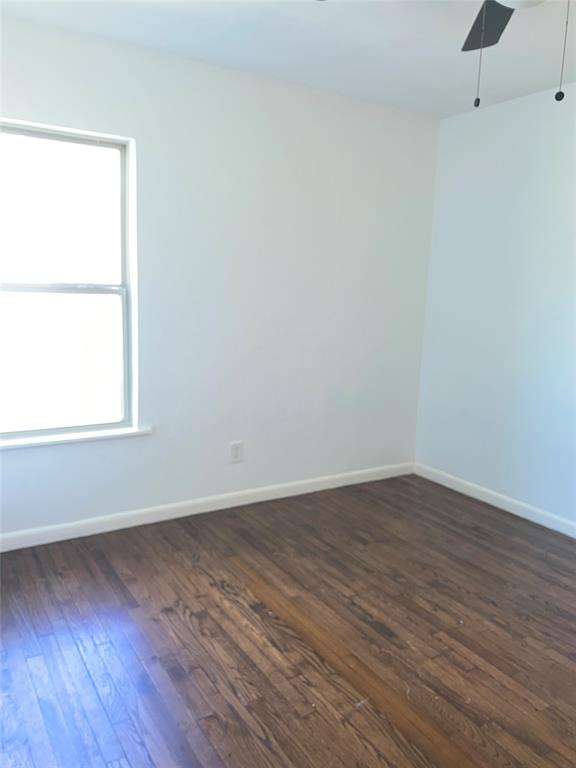 907 W 8th Street