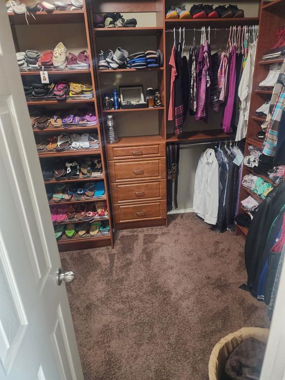 Ivy Glen - Residential