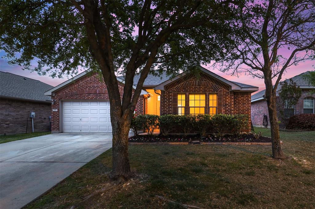 1432 Castlegar Lane