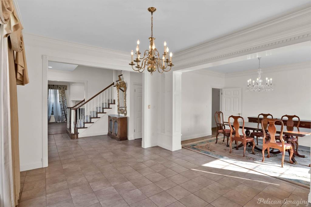527 Canterbury Lane