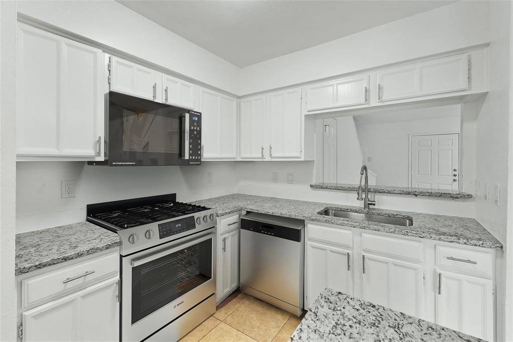 St Augustine Twnhms 02 - Residential Lease