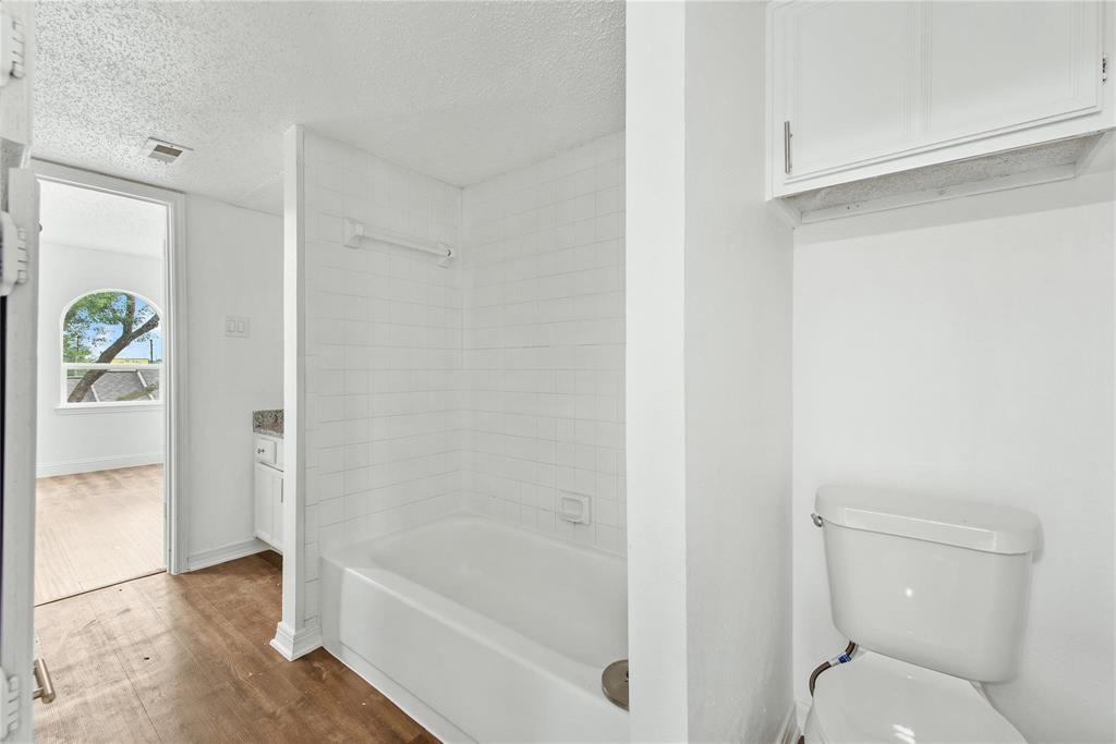 St Augustine Twnhms 02 - Residential Lease