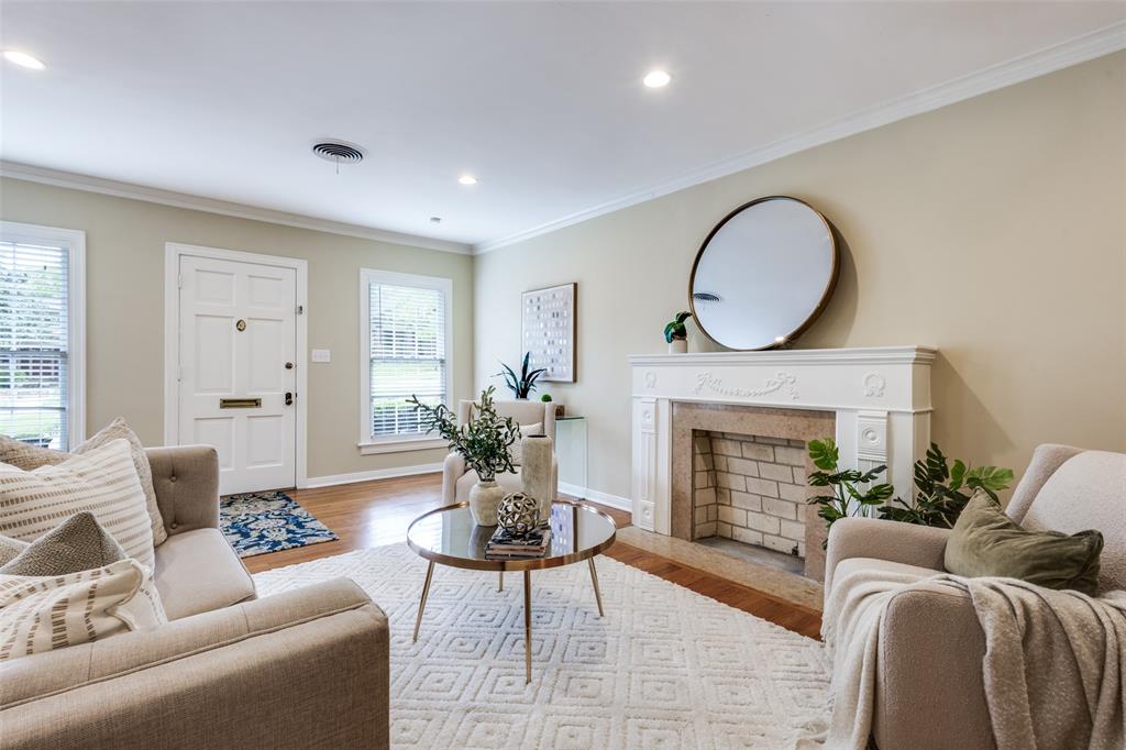 415 W Louisiana Street