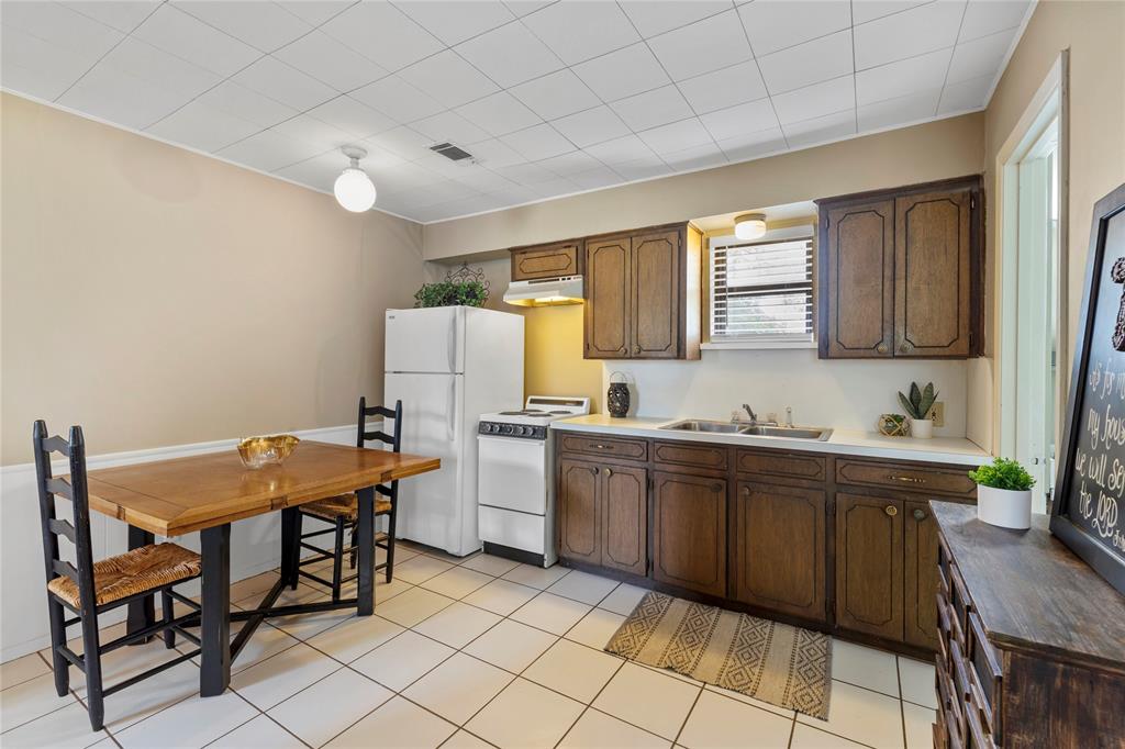 A Tompkins - Residential