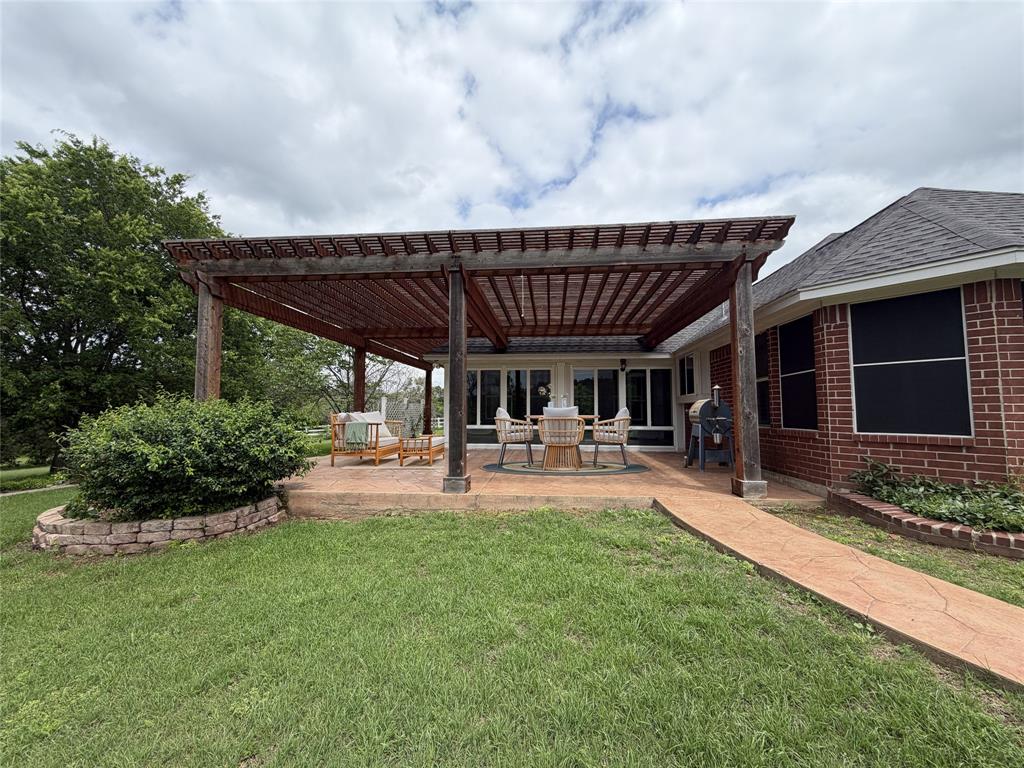 8816 Cleburne Highway
