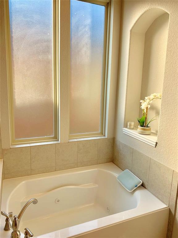 Vineyards Ph I, The - Residential Lease