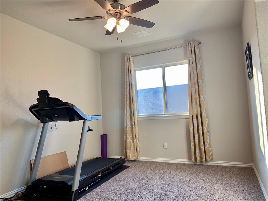 Vineyards Ph I, The - Residential Lease