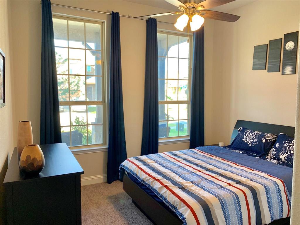 Vineyards Ph I, The - Residential Lease