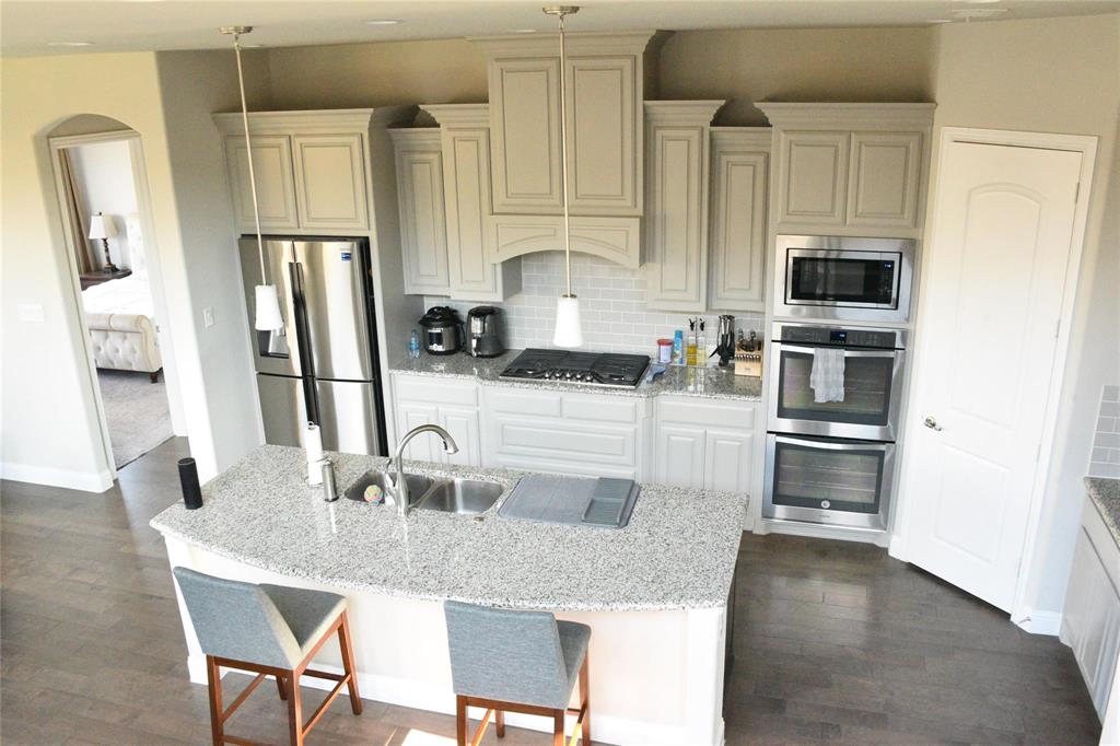 Vineyards Ph I, The - Residential Lease