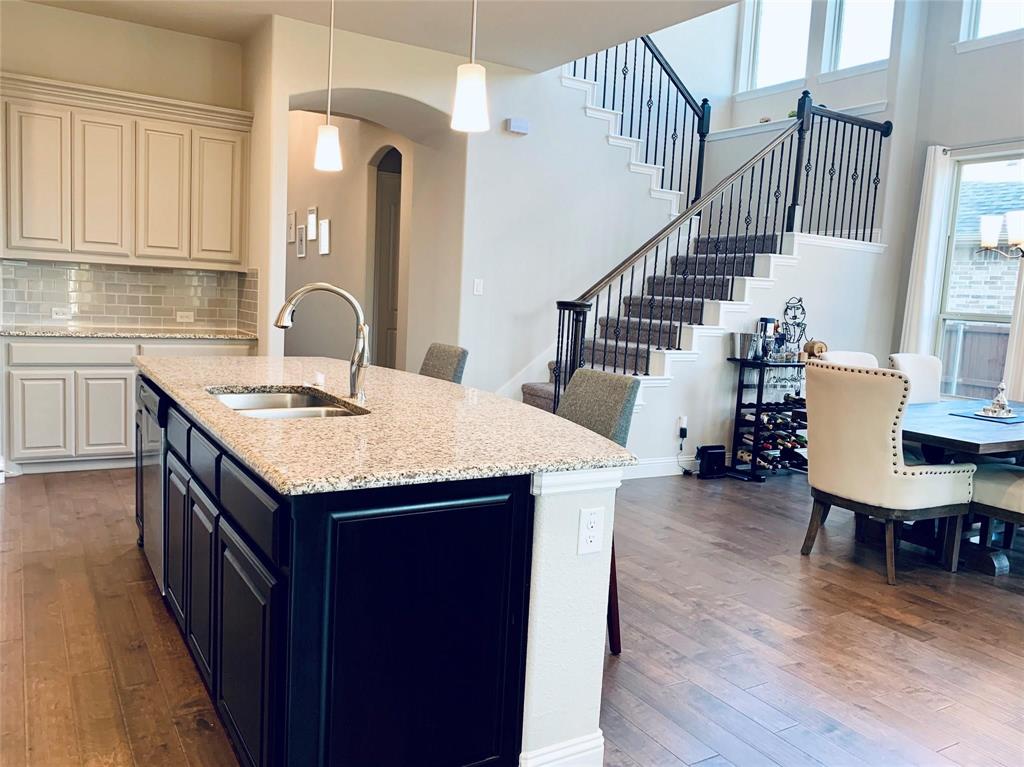 Vineyards Ph I, The - Residential Lease