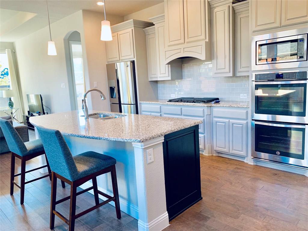 Vineyards Ph I, The - Residential Lease