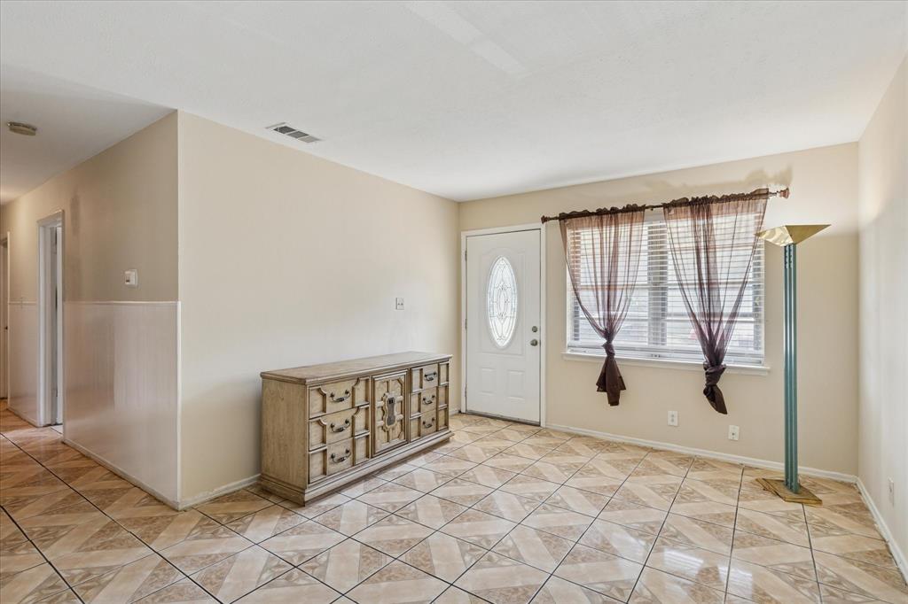 2213 Meadow Meadow