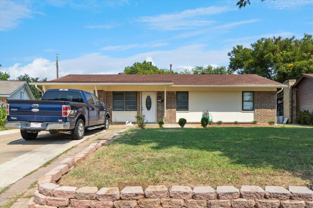 2213 Meadow Meadow