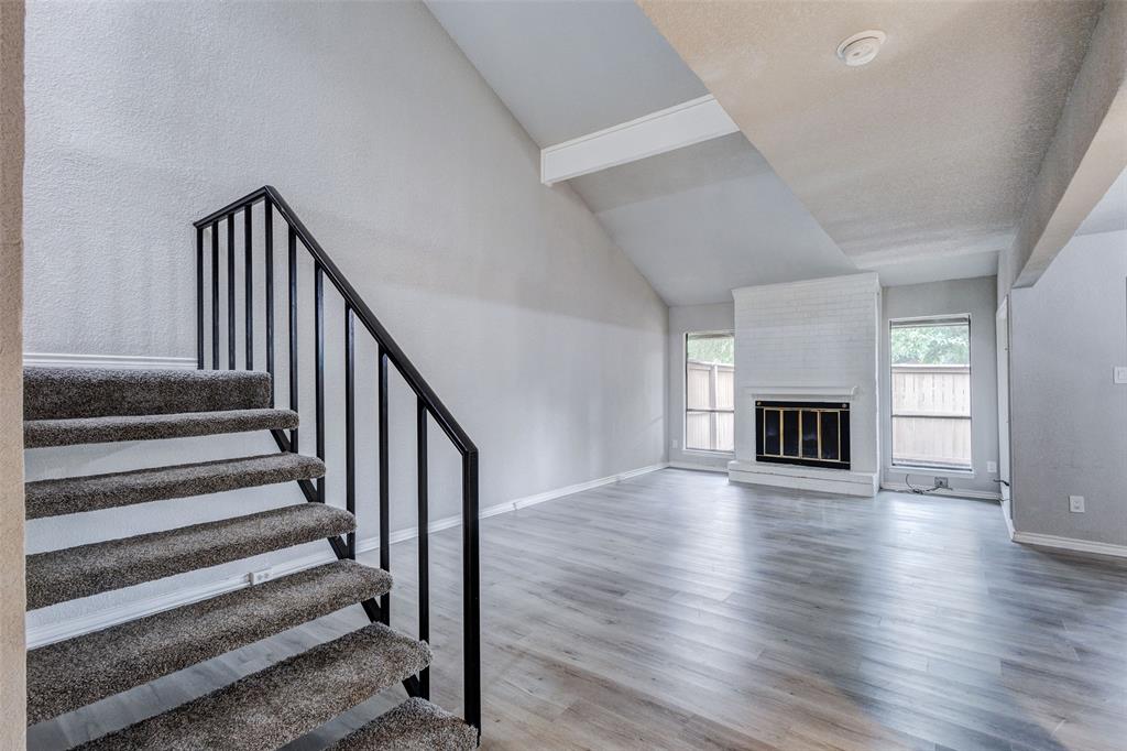 3161 Golden Oak
