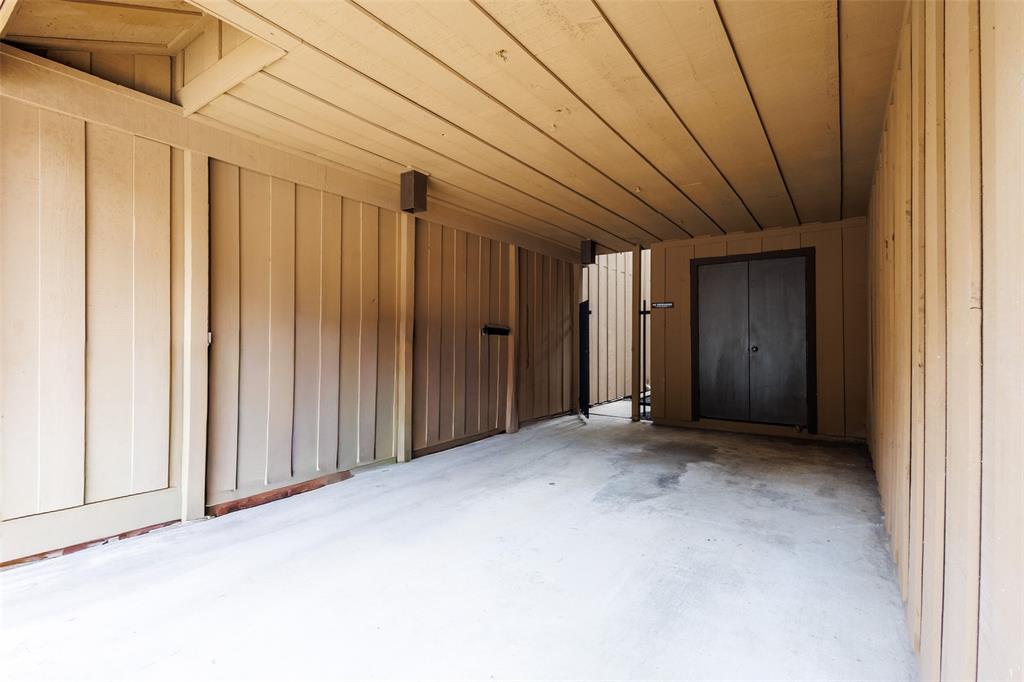 3161 Golden Oak