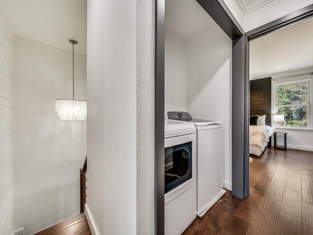 Courts Twnhs - Residential