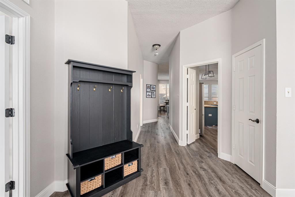 2128 Fountain Drive