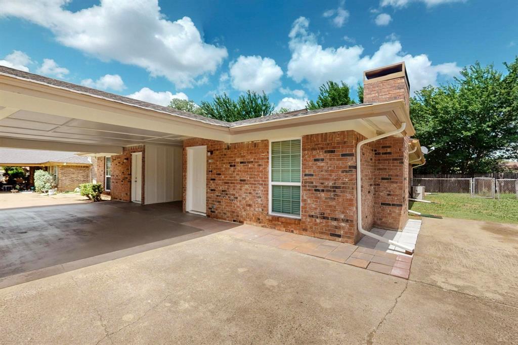 2707 Petersburg Drive