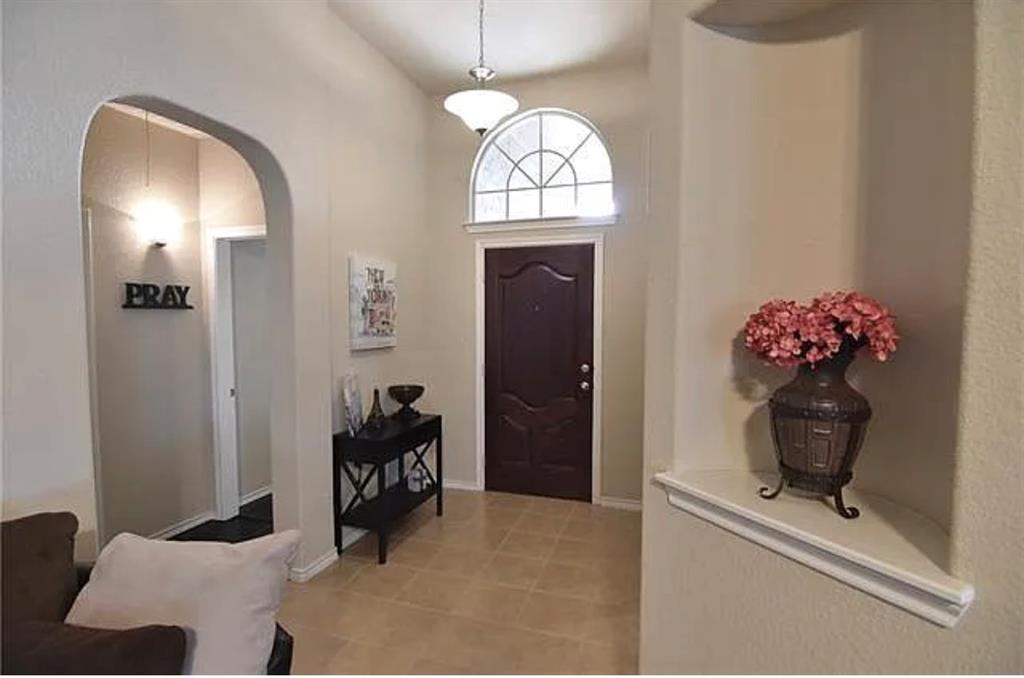 8212 Deer Bluff Lane