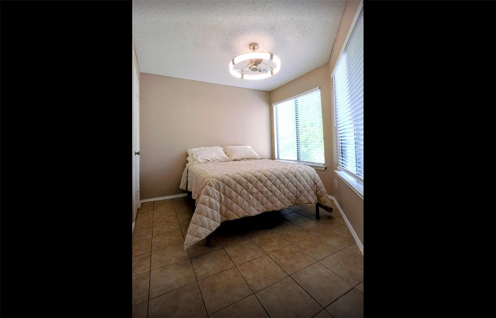 Arlington Oaks Condo - Residential