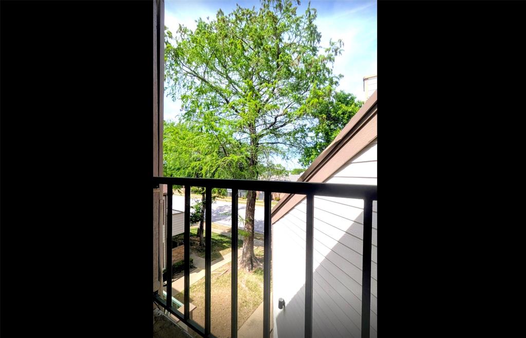 Arlington Oaks Condo - Residential