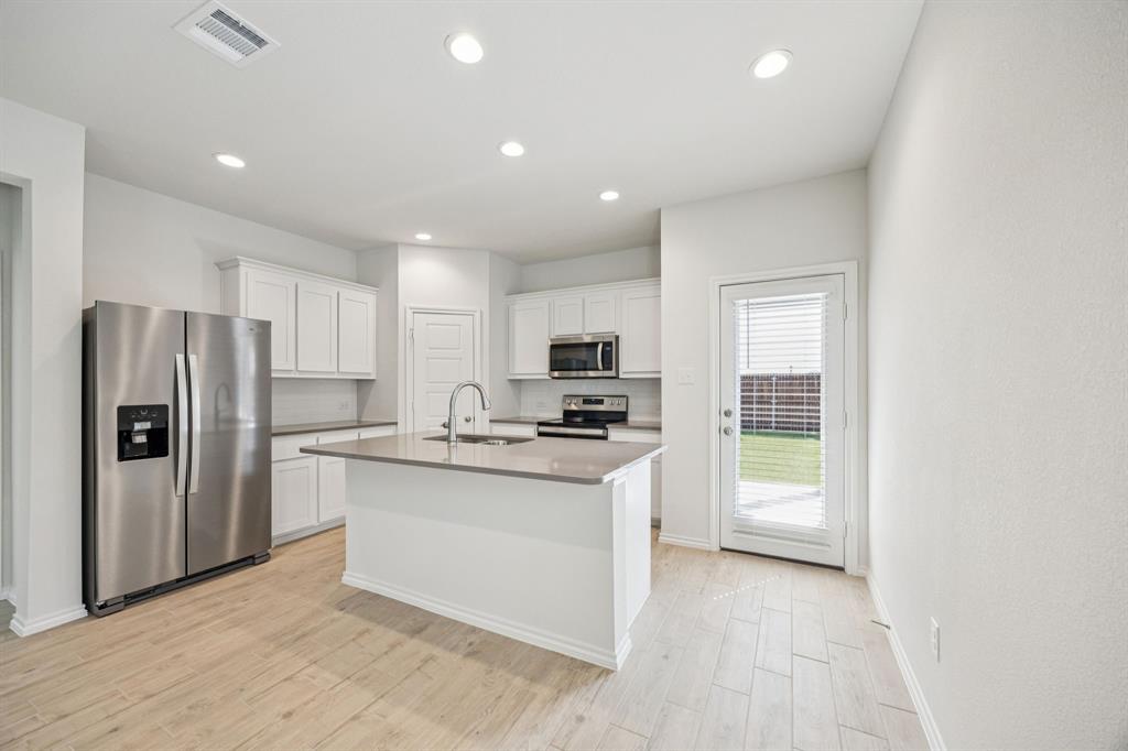 Creekside Ranch Ph 1 - Residential Lease