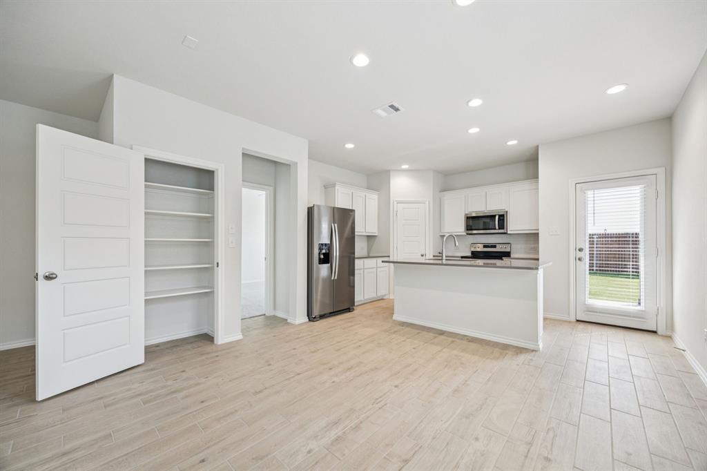 Creekside Ranch Ph 1 - Residential Lease