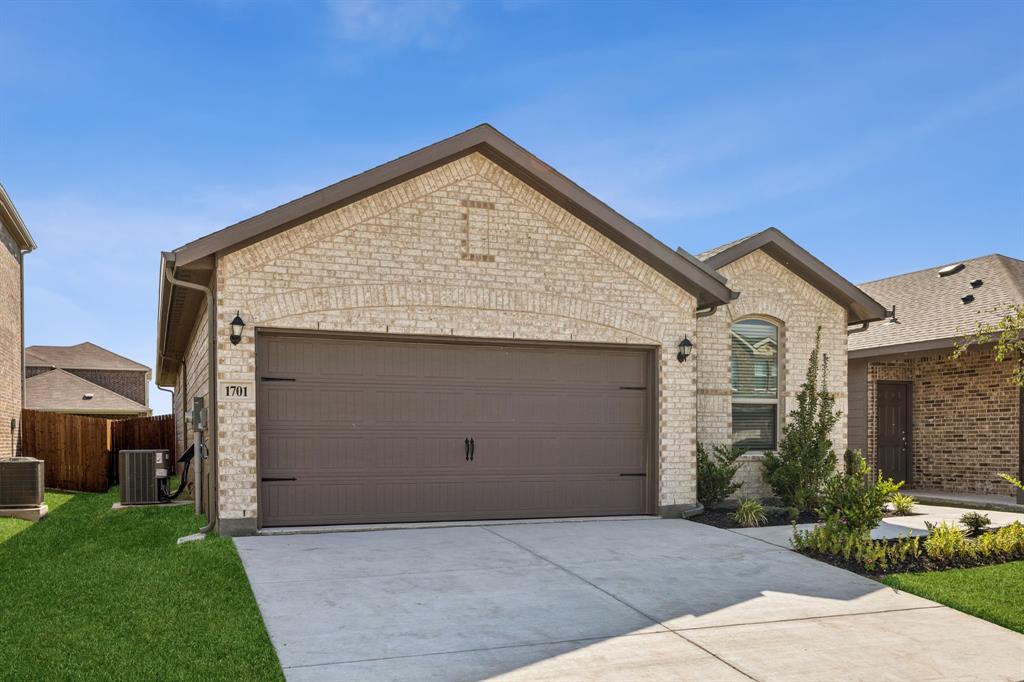 Creekside Ranch Ph 1 - Residential Lease