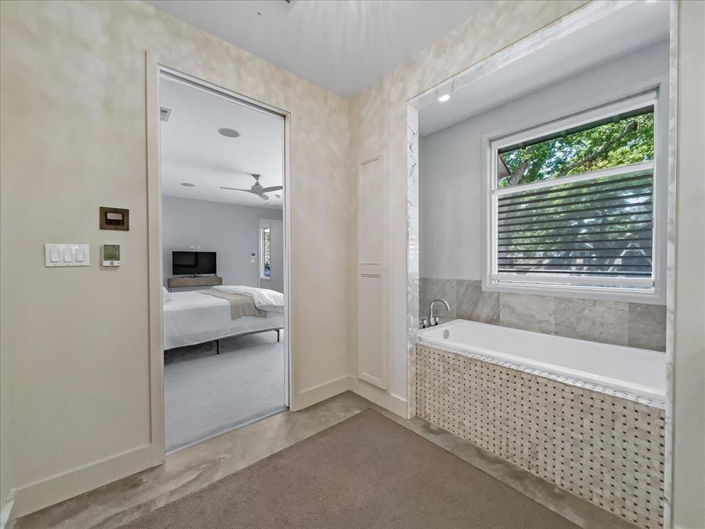 Lake Highlands - Residential