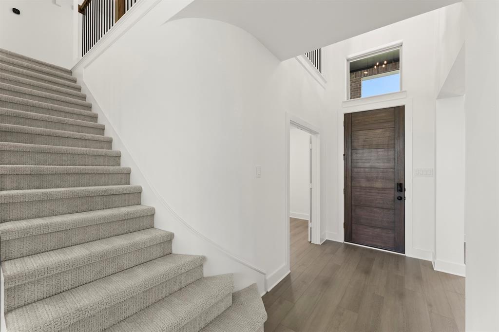 933 Gold Finch Lane