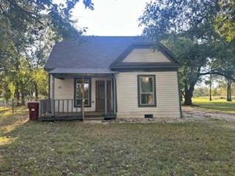 503 Braz Street Bonham TX 75418