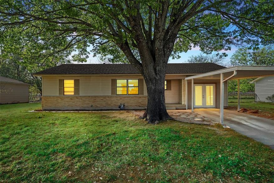 Welcome to small-town living in the heart of West, Texas. This 3 bedroom, 1 bath home offers over 1,600 square feet of comfortable space and is perfectly positioned within walking distance to West ISD schools, making daily routines simple and convenient. Inside, you will find a functional layout with spacious living and dining areas that flow easily for everyday living or entertaining. The kitchen features a gas range and plenty of counter space, giving you room to cook, gather, and make it your own. Natural light fills the home, and the flexible floor plan offers options to fit your lifestyle. The garage is currently set up as a bonus space that would make a great home gym. Step outside to enjoy the covered patio, perfect for relaxing evenings or weekend get-togethers. The backyard is fully fenced, offering a safe and private space for kids or pets to play. With an attached carport, mature trees, and a location close to schools and town amenities, this home is a great opportunity for first-time buyers, downsizers, or anyone looking to enjoy the charm of West.