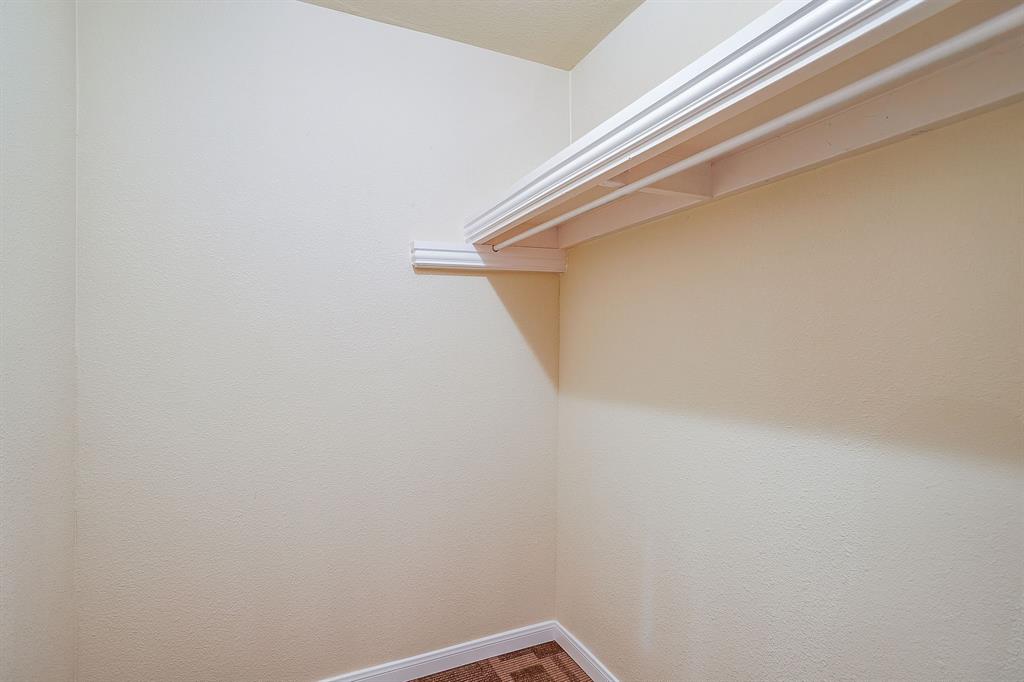 KORTICKY, JOHN SURVEY ABSTRACT 915 TRACT 3L - Residential