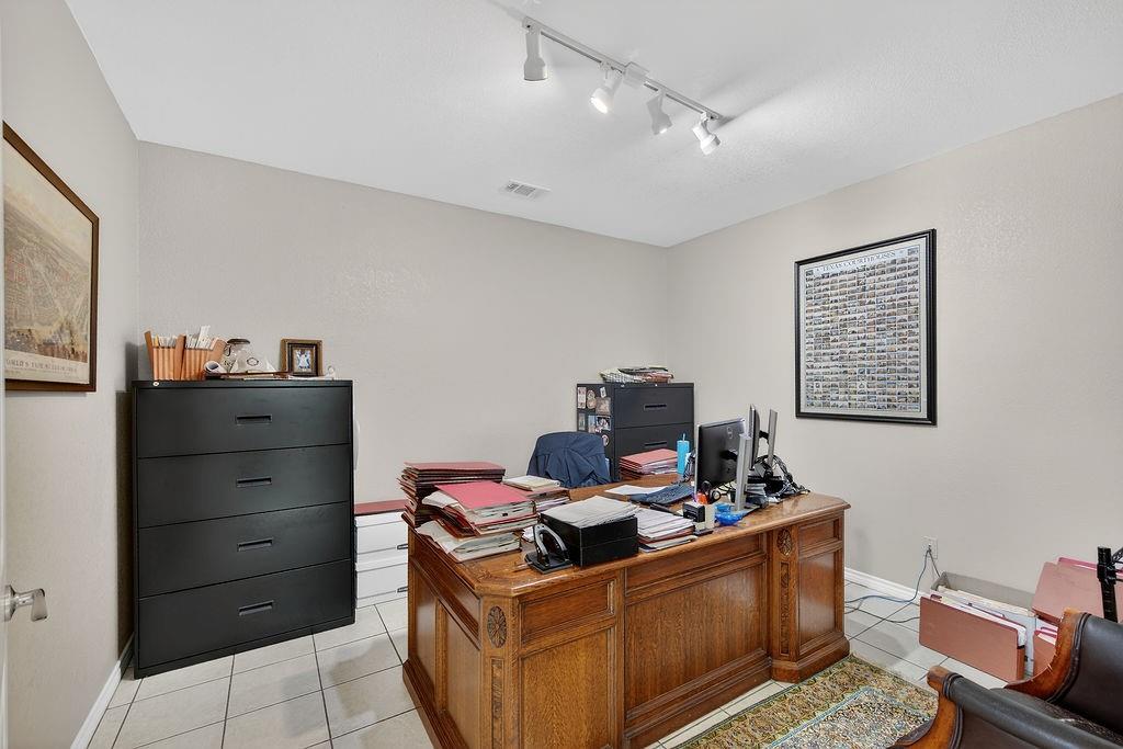 Athens - Commercial Sale