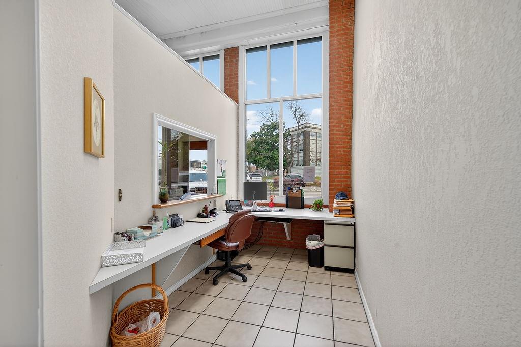 Athens - Commercial Sale