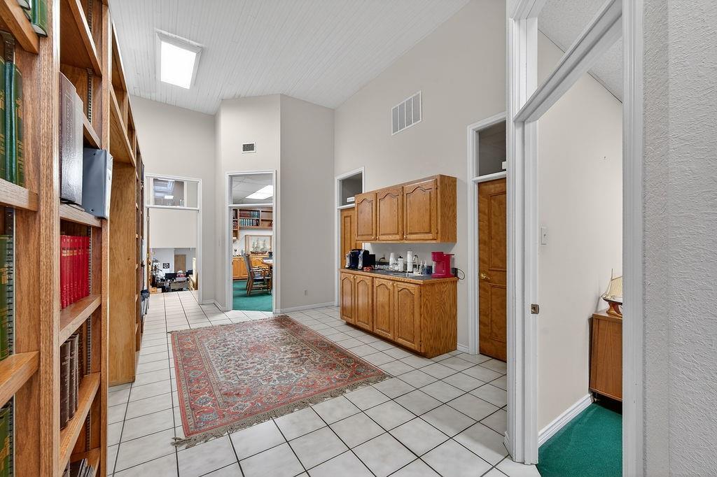 Athens - Commercial Sale